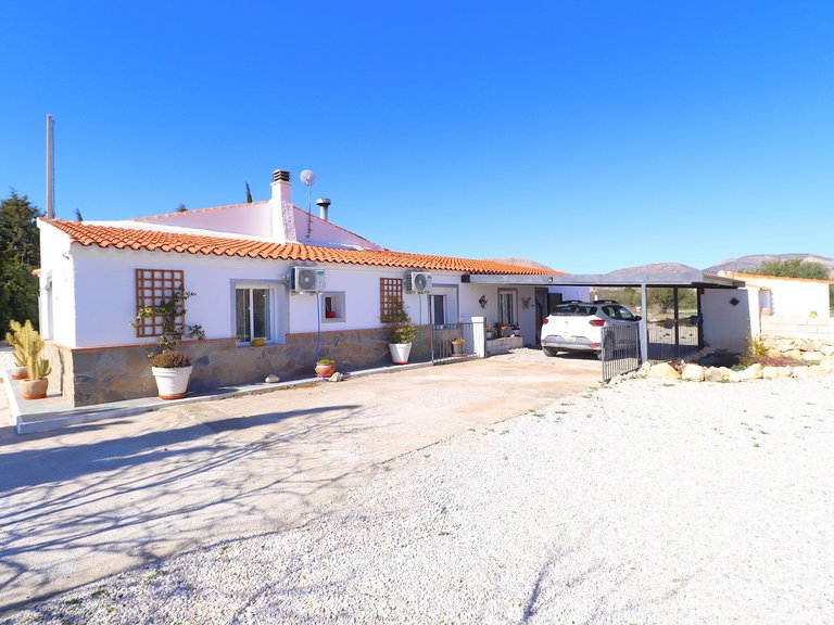 Country House for Sale in Velez-blanco, Almeria 1