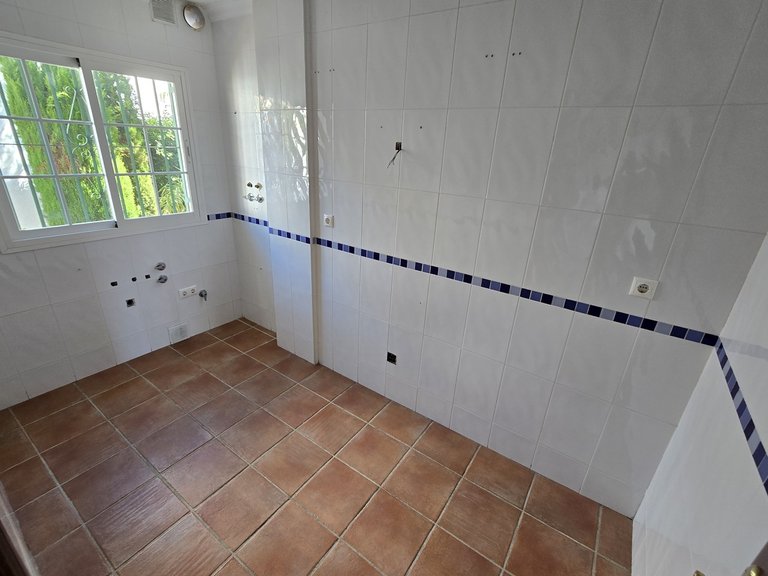 Town House for Sale in Alcaucin, Malaga 6