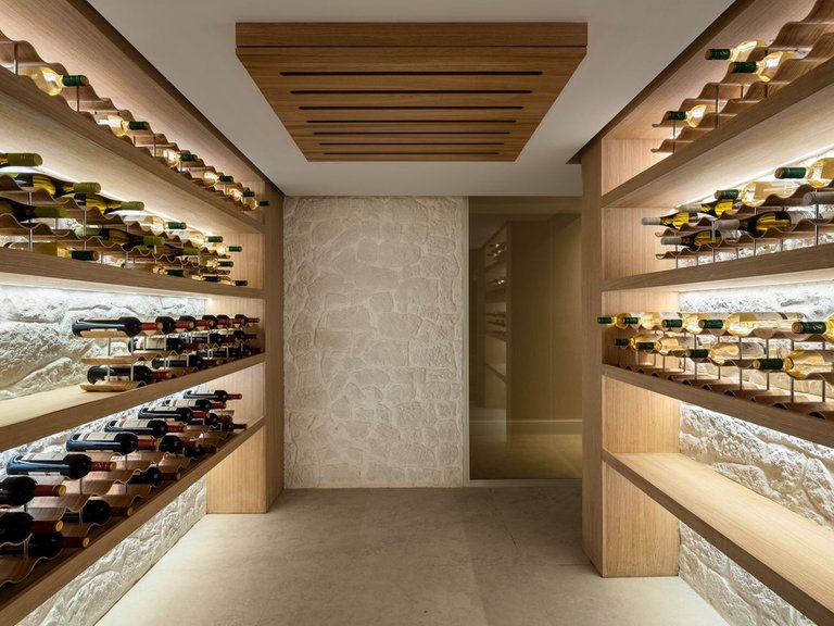 Villa for Sale in Marbella, Malaga 25