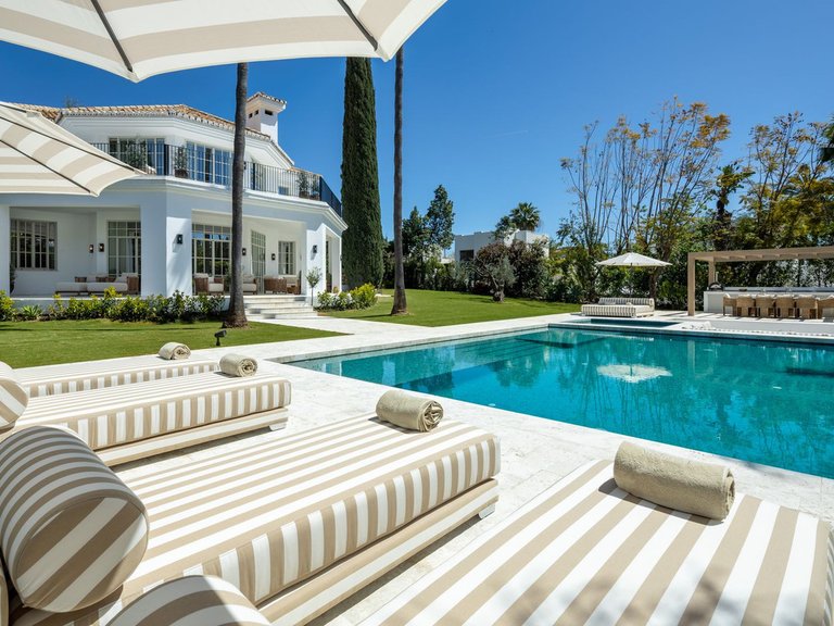 Villa for Sale in Marbella, Malaga 2