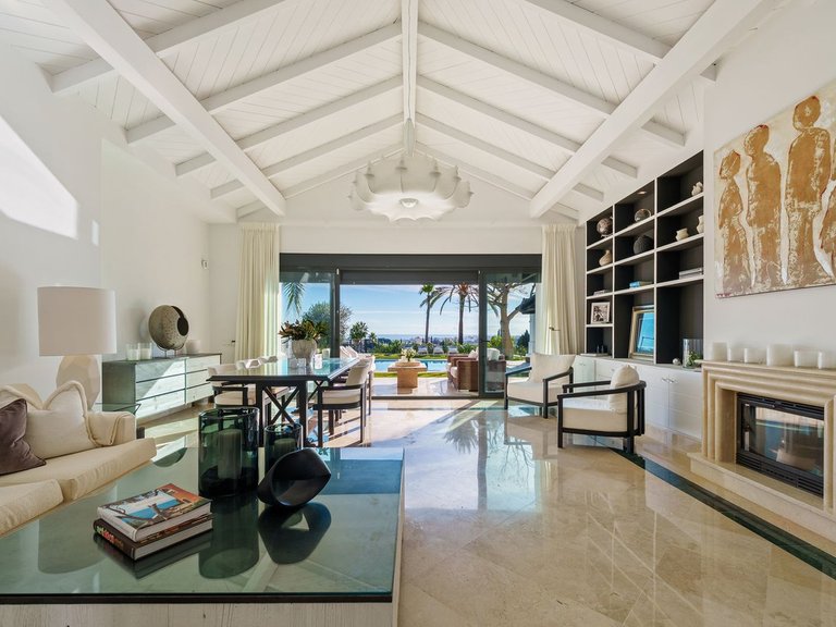 Villa for Sale in Nueva Andalucia, Malaga 15