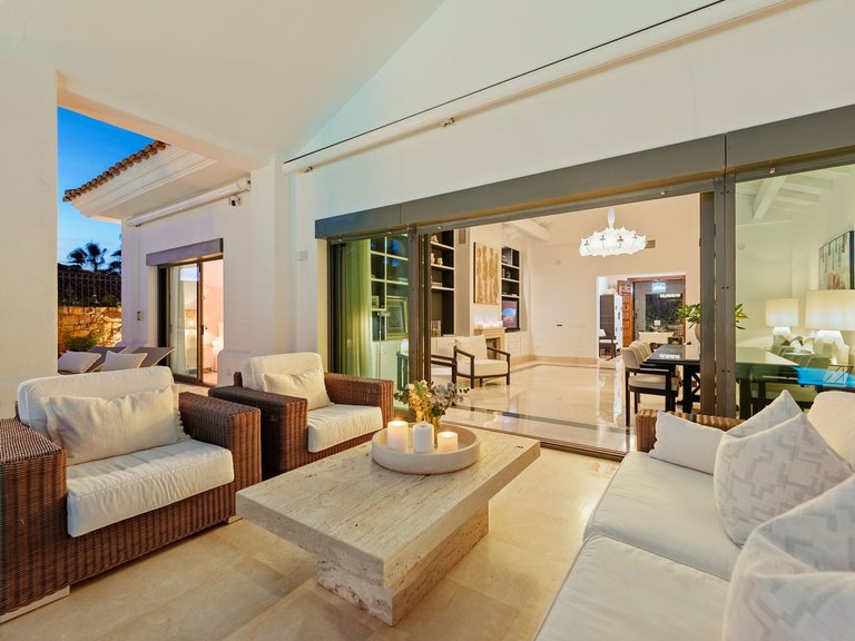 Villa for Sale in Nueva Andalucia, Malaga 44