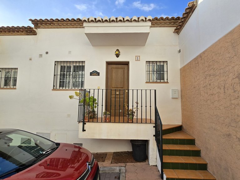 Town House for Sale in Alcaucin, Malaga 4