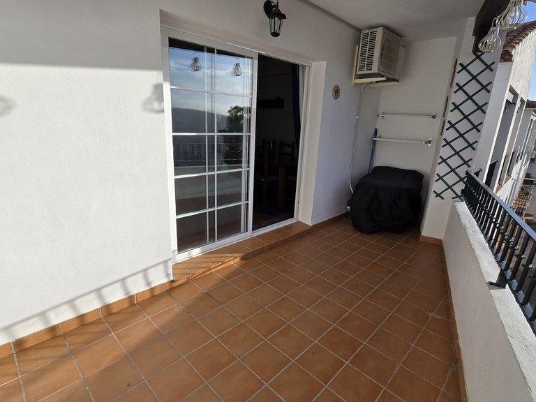 Town House for Sale in Alcaucin, Malaga 22