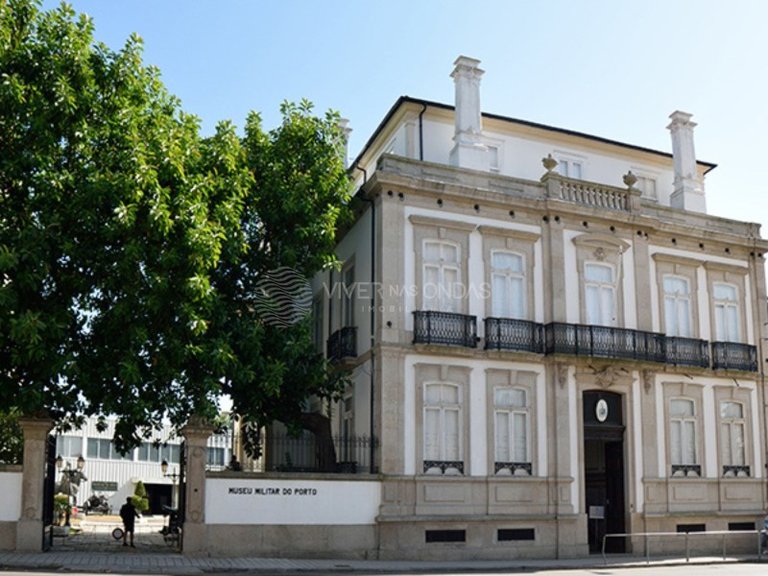 Apartment for Sale in Porto, Porto 11