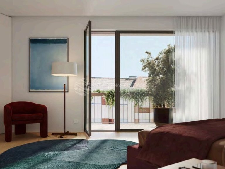 Apartment for Sale in Porto, Porto 3