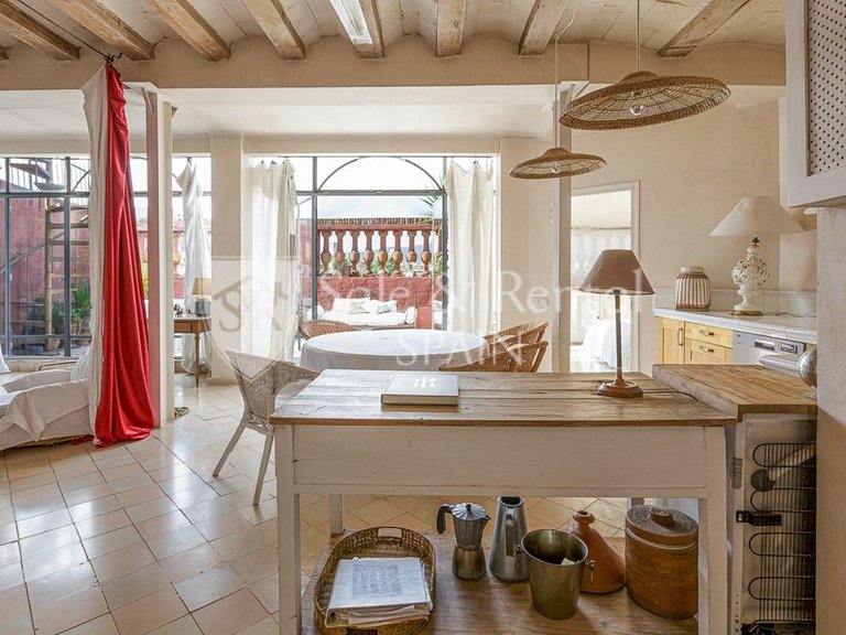 Apartment for Sale in Barcelona, Barcelona 14