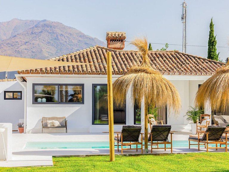 Villa for Sale in Estepona, Malaga 15