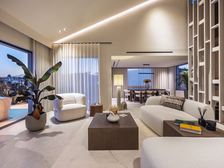 Villa for Sale in Nueva Andalucia, Malaga 45