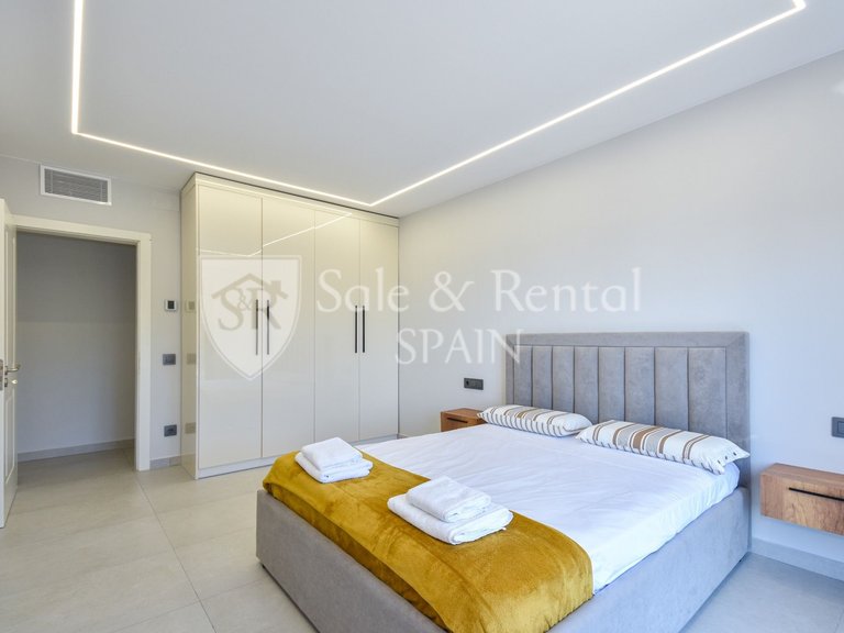 Villa for Sale in Lloret De Mar, Gerona 8