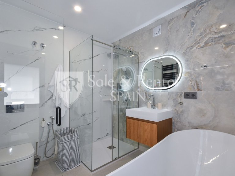 Villa for Sale in Lloret De Mar, Gerona 10