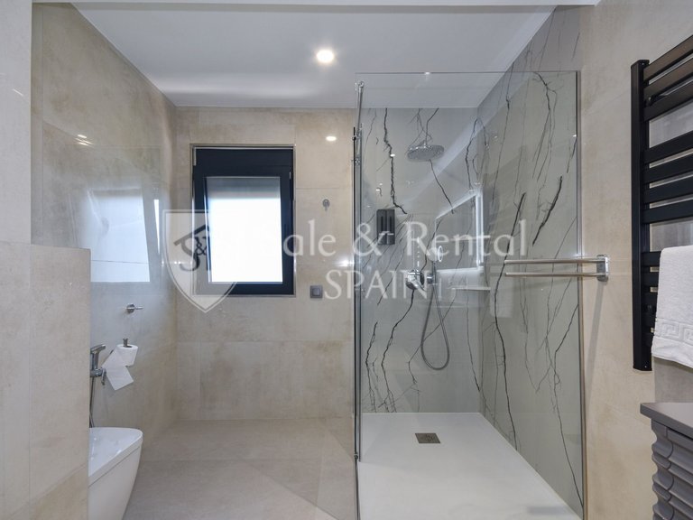 Villa for Sale in Lloret De Mar, Gerona 13