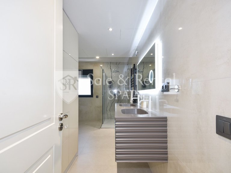 Villa for Sale in Lloret De Mar, Gerona 15