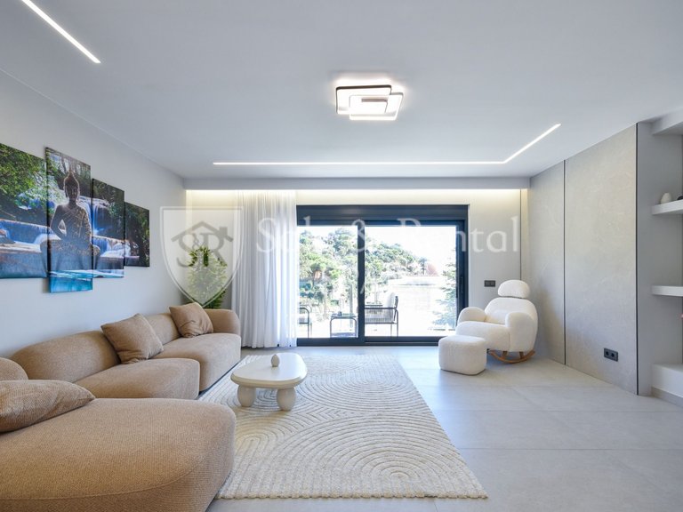 Villa for Sale in Lloret De Mar, Gerona 23