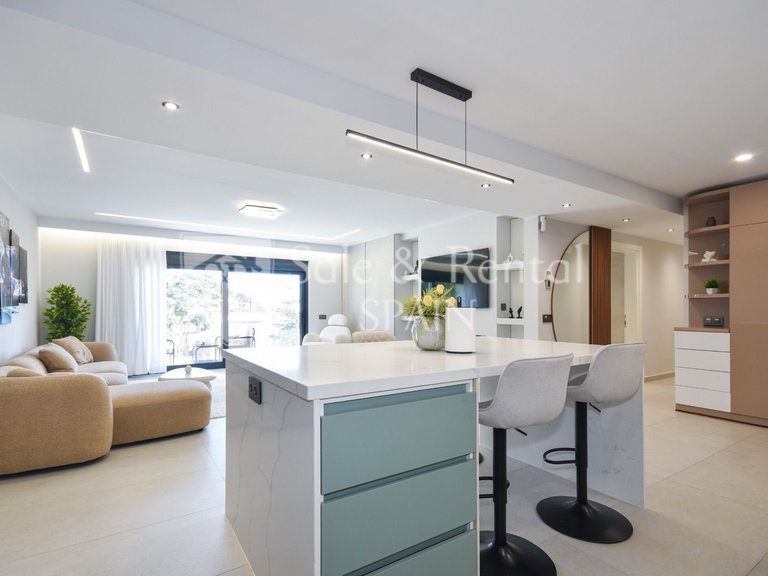 Villa for Sale in Lloret De Mar, Gerona 26