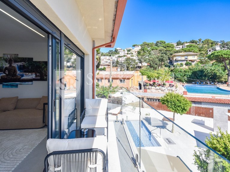 Villa for Sale in Lloret De Mar, Gerona 28