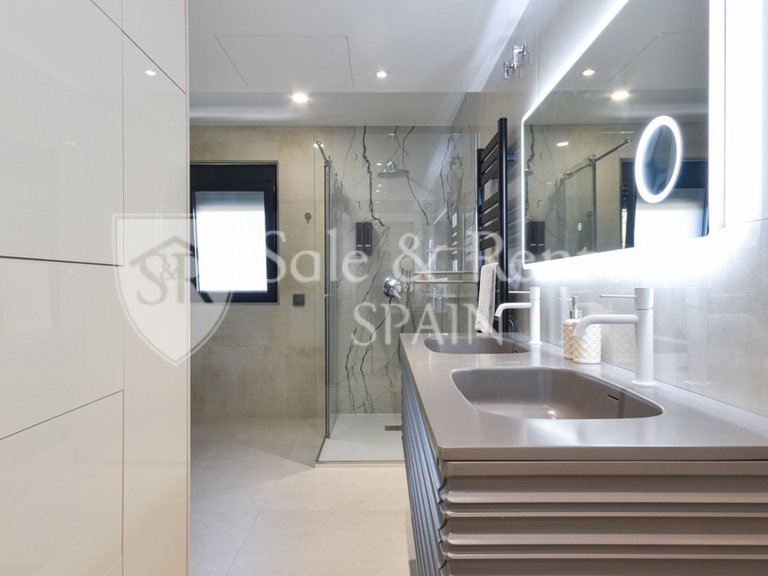 Villa for Sale in Lloret De Mar, Gerona 40