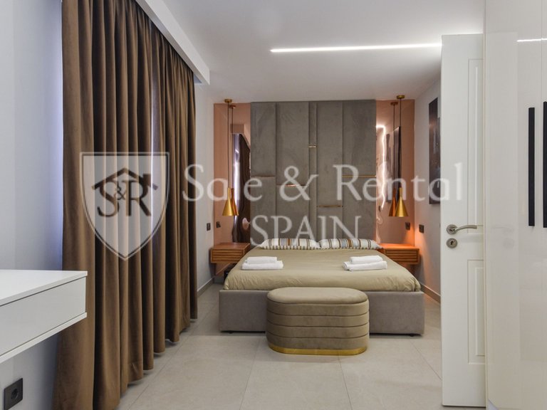 Villa for Sale in Lloret De Mar, Gerona 42