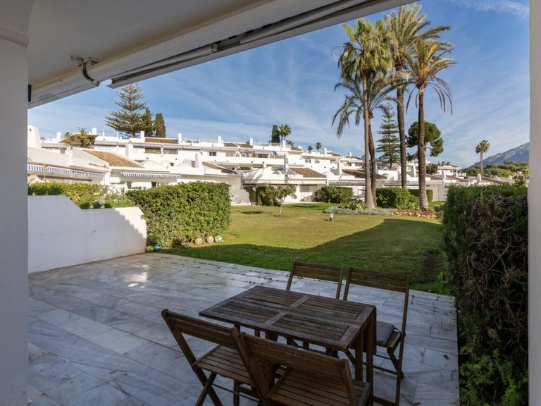 Villa for Sale in Nueva Andalucia, Malaga 3