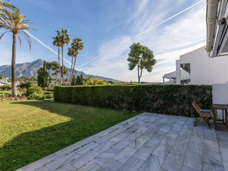 Villa for Sale in Nueva Andalucia, Malaga 15
