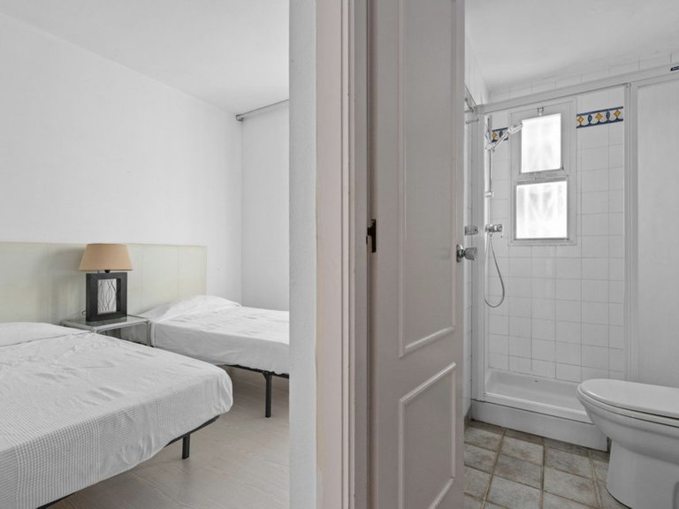 Villa for Sale in Nueva Andalucia, Malaga 7