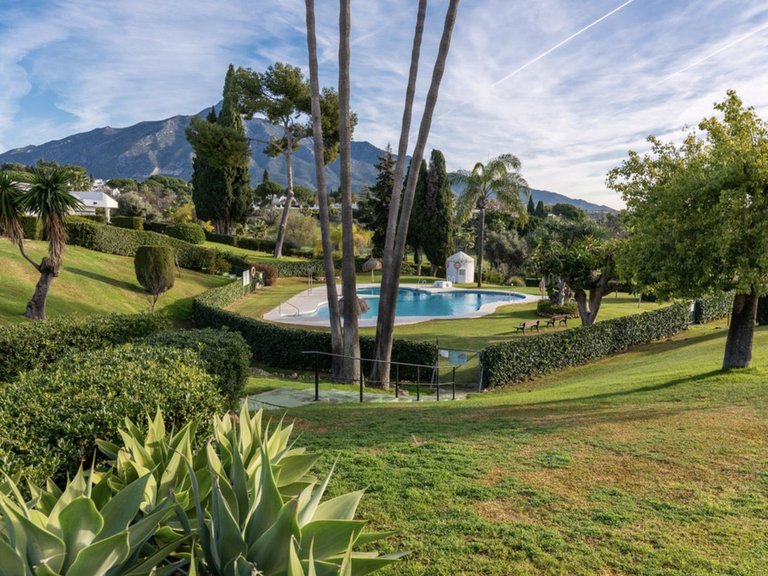Villa for Sale in Nueva Andalucia, Malaga 16