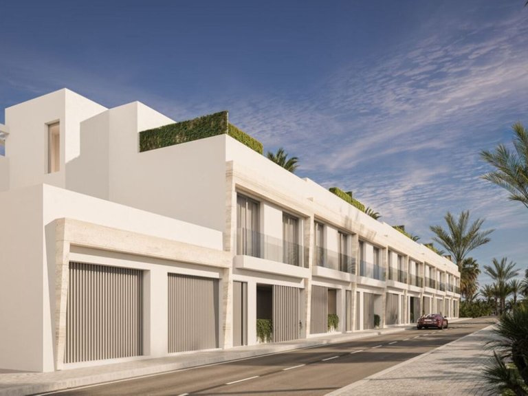 Town House for Sale in San Pedro De Alcantara, Malaga 1