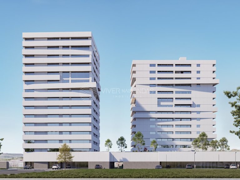 Apartment for Sale in Porto, Porto 17