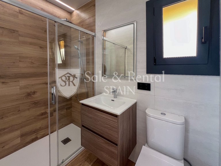 Villa for Sale in Sant Feliu De Guixols, Gerona 24