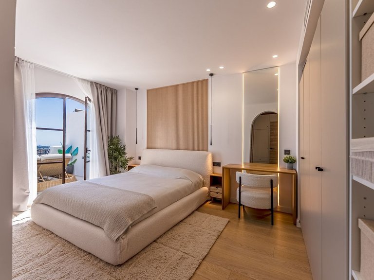 Town House for Sale in Benahavis, Malaga 24