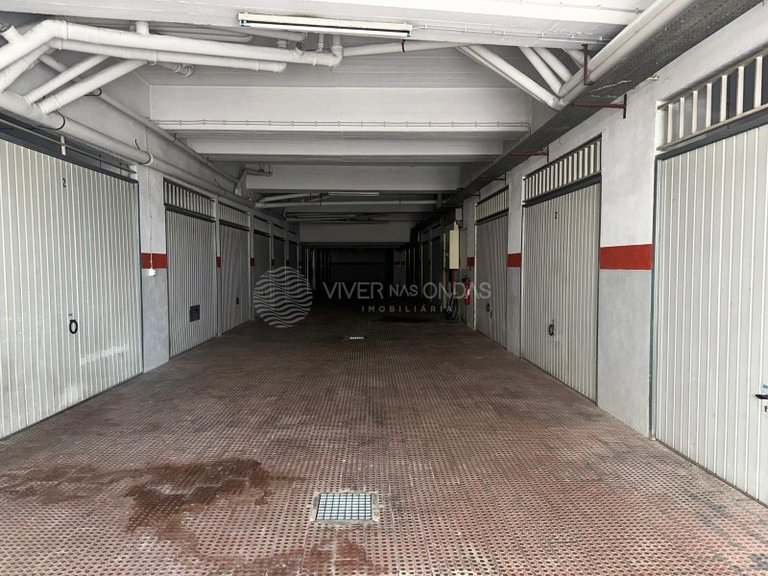 Garage for Rent in Costa Da Caparica, Setubal 3
