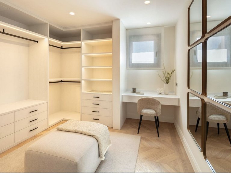 Villa for Sale in Marbella, Malaga 12