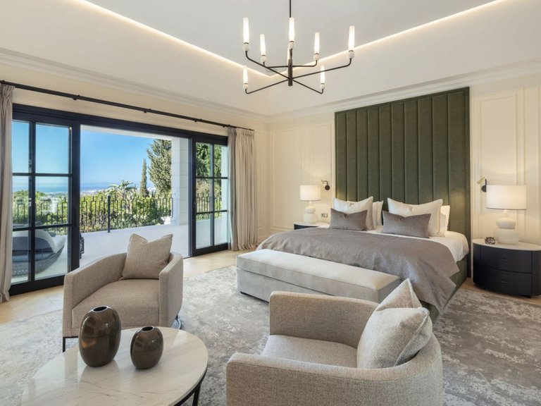 Villa for Sale in Marbella, Malaga 13