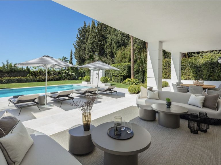 Villa for Sale in Marbella, Malaga 23