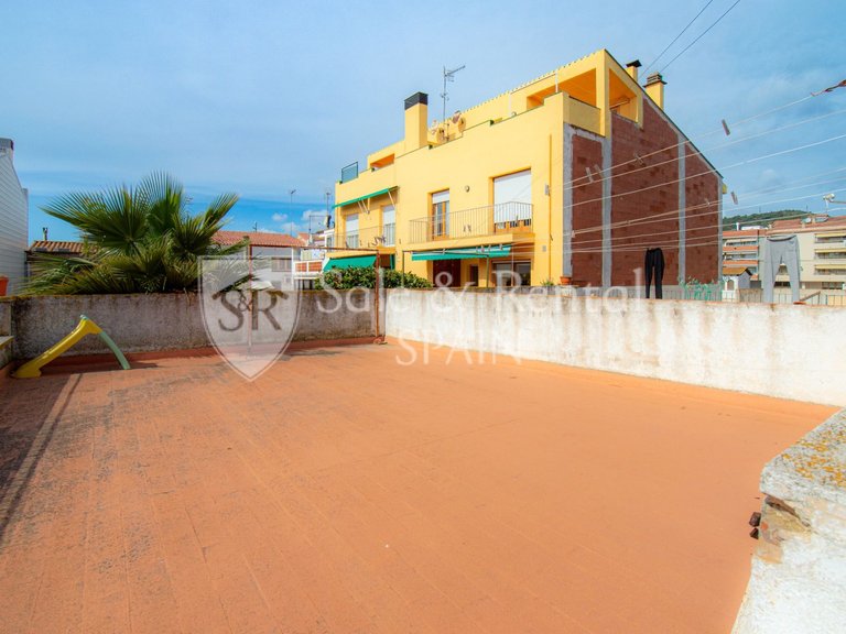 Town House for Sale in Malgrat De Mar, Barcelona 32