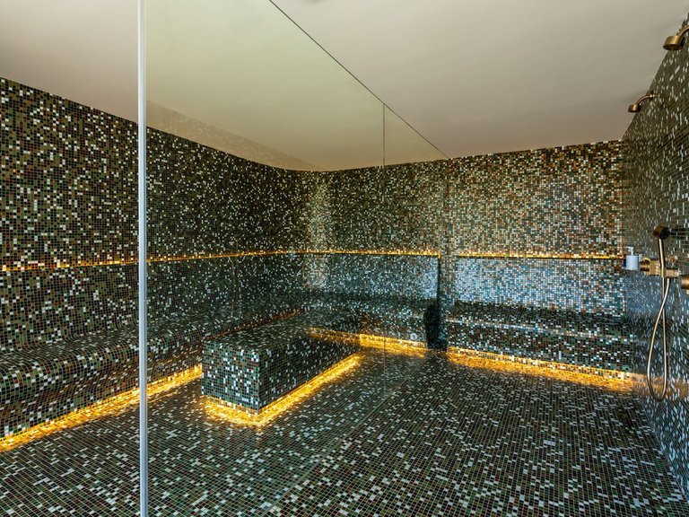 Villa for Sale in El Madronal, Malaga 28