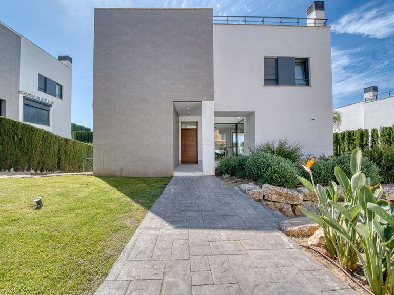 Villa for Sale in Estepona, Malaga 19