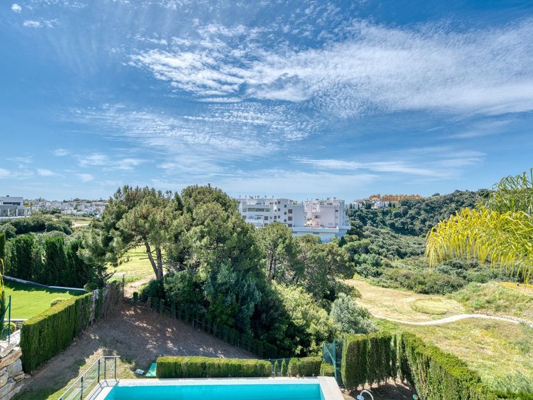 Villa for Sale in Estepona, Malaga 31