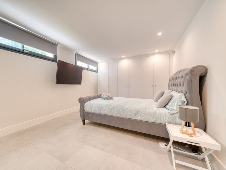 Villa for Sale in Estepona, Malaga 34
