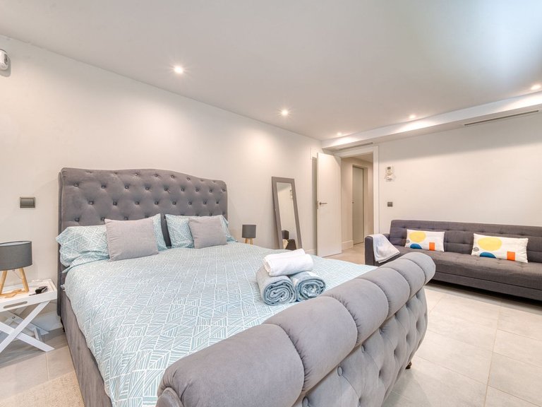 Villa for Sale in Estepona, Malaga 36