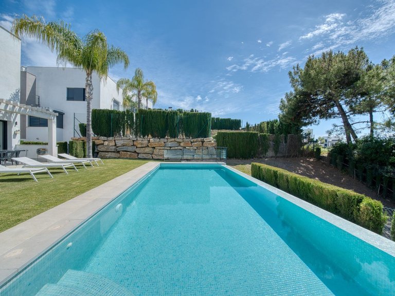 Villa for Sale in Estepona, Malaga 40