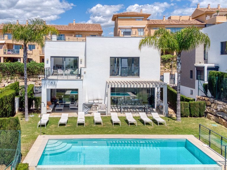 Villa for Sale in Estepona, Malaga 43
