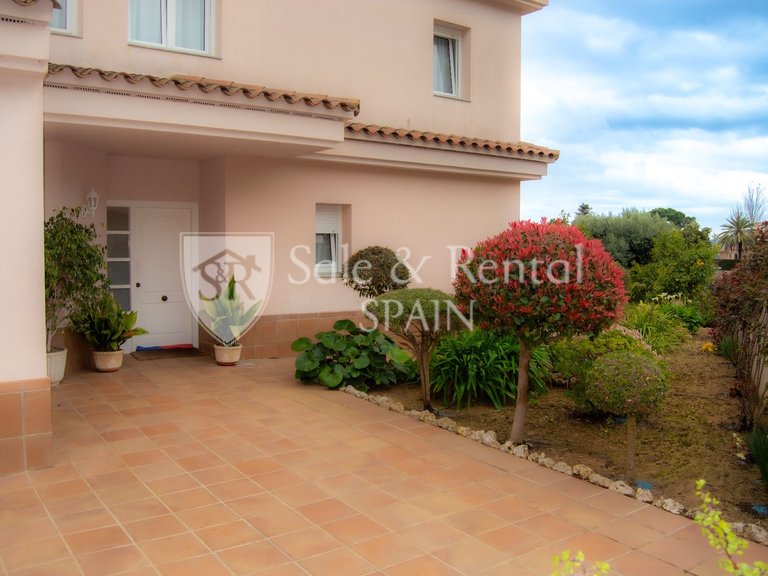 Villa for Sale in Lloret De Mar, Gerona 46