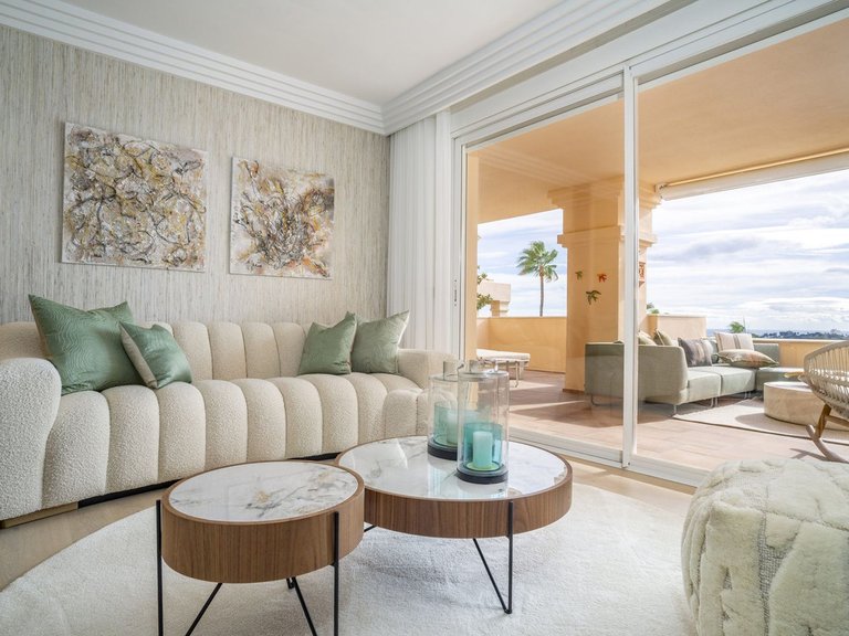 Penthouse for Sale in Marbella, Malaga 4