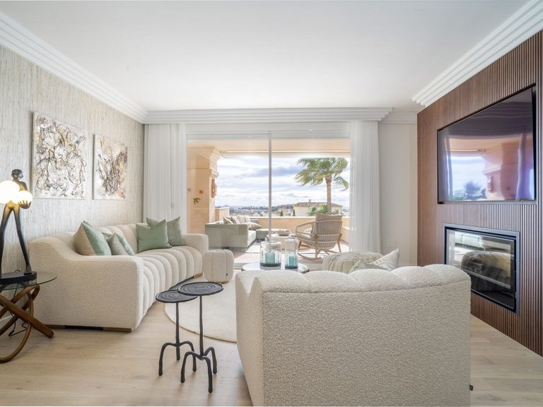Penthouse for Sale in Marbella, Malaga 9