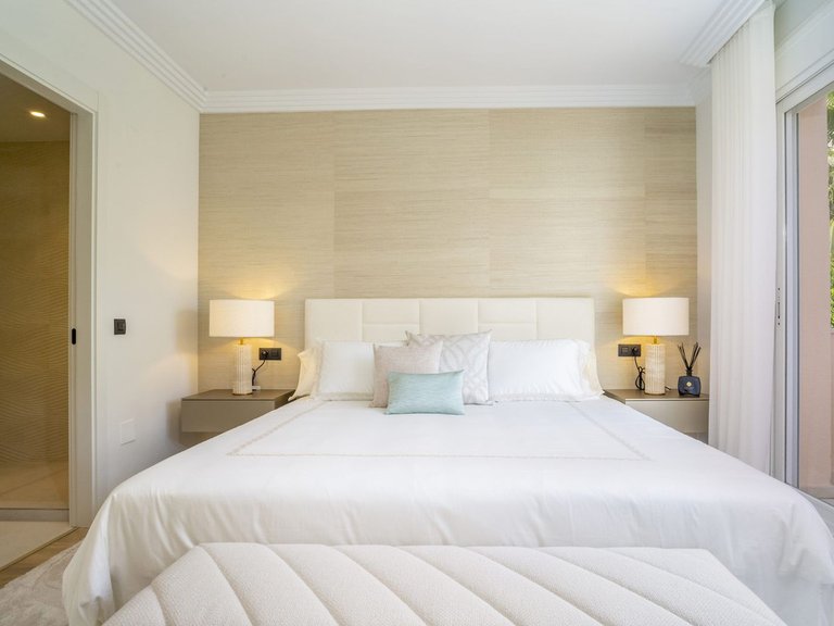 Penthouse for Sale in Marbella, Malaga 24