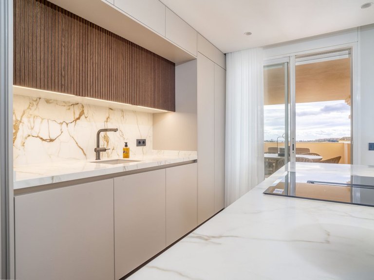 Penthouse for Sale in Marbella, Malaga 44