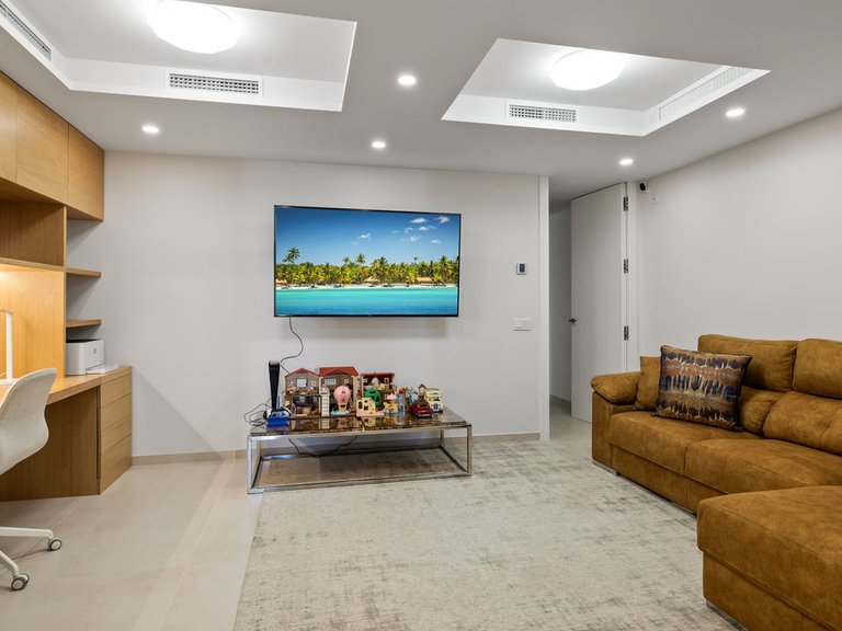 Apartment for Sale in Marbella, Malaga 25
