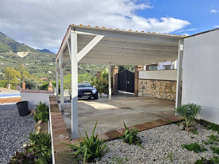 Villa for Sale in Alcaucin, Malaga 10