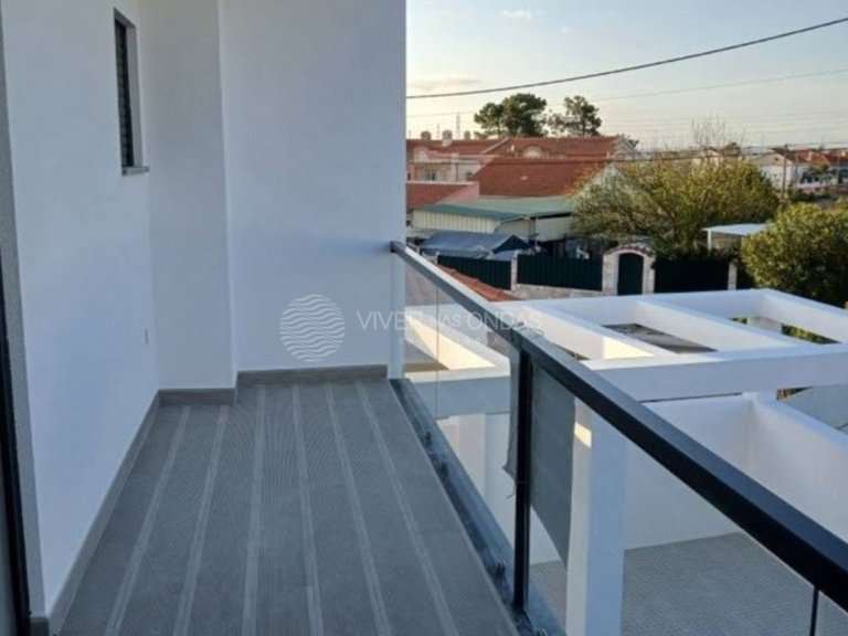Villa for Sale in Fernao Ferro, Setubal 9